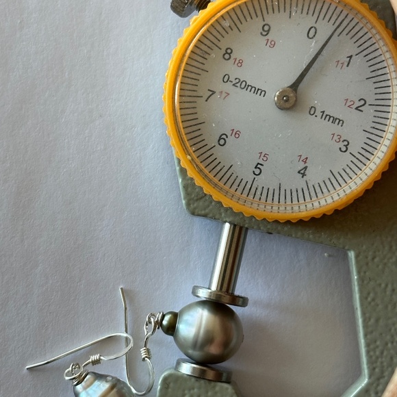 HANDMADE 10mm Wide Baroque REAL Tahitian Pearl Earrings - 925 Sterling Silver - Picture 5 of 5